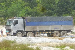 Truy nguồn ‘rác chui’ khổng lồ ở Đồng Nai