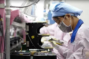 Apple giảm 10% sản lượng iPhone vì bán chậm