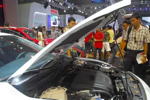 Ô tô đua nhau giảm giá sốc