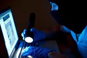 Dính bẫy tình Facebook, 1 phụ nữ bị lừa 366 triệu đồng