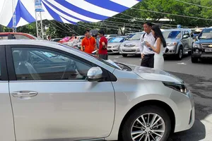 Ô tô dưới 1 tỉ đồng bùng nổ mùa tết