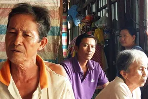 Kê khống, xén 1,5 tỉ đồng hỗ trợ hạn mặn