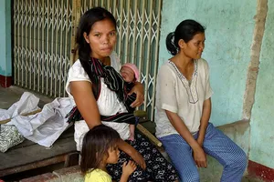 Luật tục và sự quan tâm đặc biệt đến trẻ em