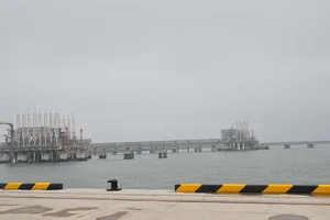 Cầu cảng lọc dầu Nghi Sơn bị chê quá nhỏ