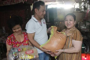 Hỗ trợ tối đa để người dân bị hỏa hoạn có Tết