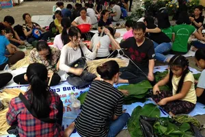 Mang Tết ấm đến nhiều người 