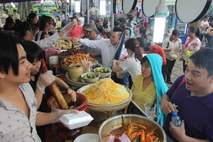 Du xuân chớ mạo hiểm cái bao tử!