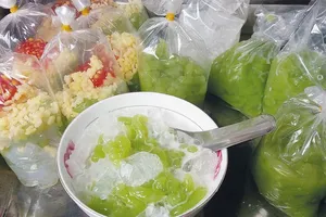 Bánh lọt - lọt từ đâu lọt tới?