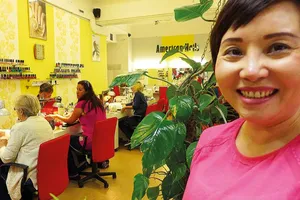 Người Việt tại Czech: Vươn lên từ phận làm thuê