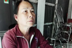 Phải khởi tố vụ lọt hố ga chết người 