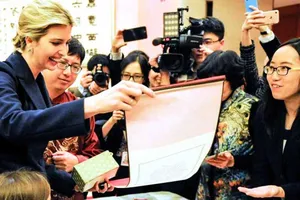 Trung Quốc muốn thân thiết với gia đình ông Trump?