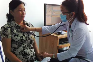 Bác sĩ giỏi đổ bộ về trạm xá 