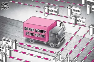 Ngày đi kinh doanh, tối đi 'quan hệ'