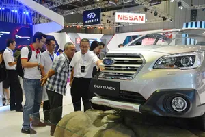 Thuế giảm, ô tô giá rẻ tràn vào Việt Nam