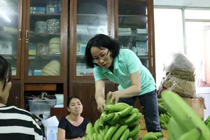 Sài Gòn giải cứu chuối giúp nông dân Đồng Nai 