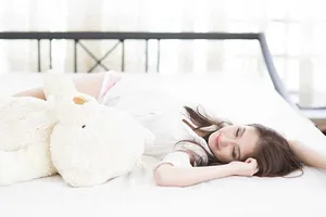 Ngủ nhiều tăng gấp đôi nguy cơ mất trí nhớ