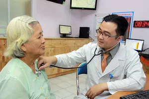 "Sướng rơn" ở phòng khám bác sĩ gia đình mới cáu