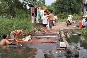 Tầm Thinh giúp người