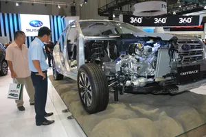 Thuế bằng 0%, có nên tiếp tục phát triển ô tô ? 