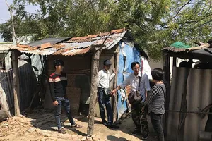 ‘Mẹ điên’ Ngọc Hâng sẽ được xây nhà, chữa bệnh