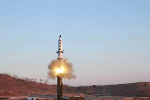 Tên lửa Triều Tiên có thể vươn đến Mỹ? 