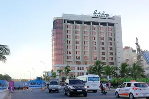 Khó hiểu Đà Nẵng ‘ngăn sông cấm chợ’ GrabCar