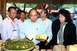 Thủ tướng dự lễ hội cà phê Buôn Ma Thuột