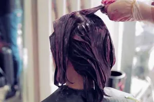 Nhuộm tóc có thể ung thư vú