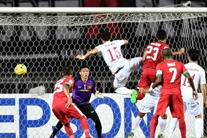 Danh sách tuyển VN: Chông chênh hàng thủ 