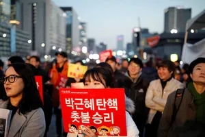 Hàn Quốc biểu tình đòi bắt giam bà Park Geun-hye