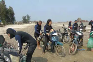 Đánh cược mạng sống dưới đáy biển 