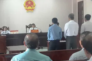 Tòa tuyên hủy cùng lúc... 8 quyết định của UBND