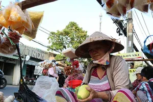 Tình người trên đất Sài Gòn