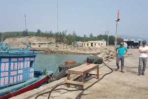 Cảng cá lậu nằm trong tuyến phòng thủ trọng yếu