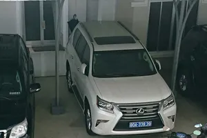 Nghệ An vẫn chưa gút việc trả lại xe Land Crusier V8