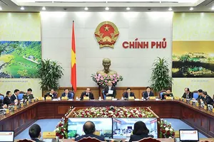 Họp trực tuyến, tiền tỉ hay tiền triệu?