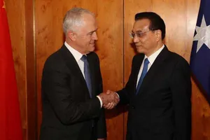 Ông Trump lơ Úc, Trung Quốc "ngư ông đắc lợi"