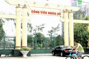 Hàng rào quanh công viên: Giữ hay bỏ?