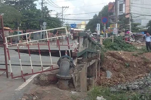 Sụp cầu Tân Kỳ - Tân Quý: Chỉ tại trời mưa!?