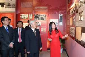 Triển lãm về cuộc đời-sự nghiệp của Tổng Bí thư Lê Duẩn