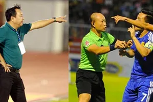 ‘Các bác cãi nhau xong chưa, để các cháu còn đá bóng’