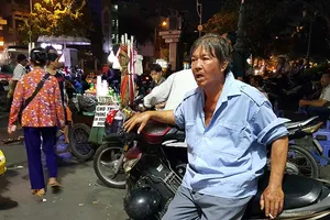 Cuộc đời buồn của bác xe ôm