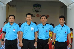 Sống chung với… trọng tài