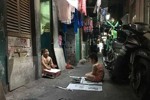 Khu ‘siêu ổ chuột’ giữa quận giàu nhất