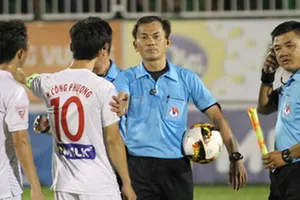 Trọng tài ‘trắng án’ và nguy cơ ‘vỡ trận’
