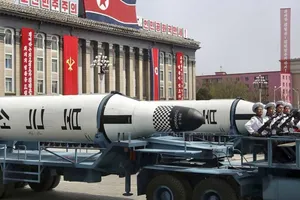 Triều Tiên giới thiệu tên lửa đạn đạo liên lục địa mới