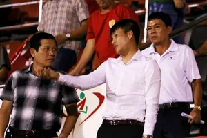 Công Vinh làm giải V-League thêm rối