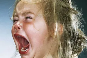 Mỹ siết dùng thuốc giảm đau với trẻ em