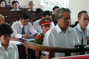 Thiệt hại gần 70 tỉ đồng nhưng không ai nhận 