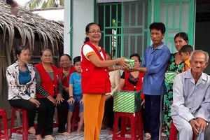 ‘Biệt đội’ nữ tiểu thương chợ Kinh Cùng 